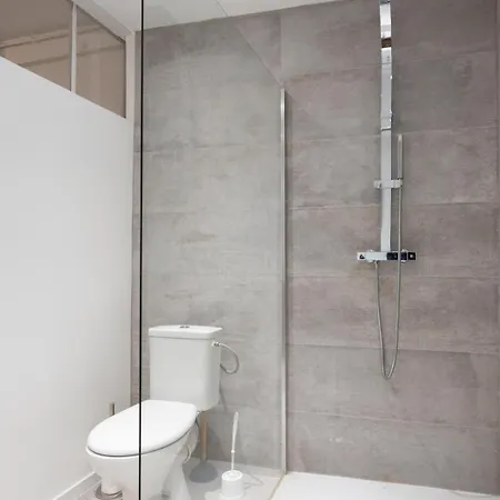 아파트 Au Coeur De 상리스